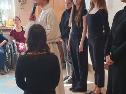 Występ młodzieżowej grupy teatralnej w Bytomskim Centrum Wsparcia, 18.04.2026